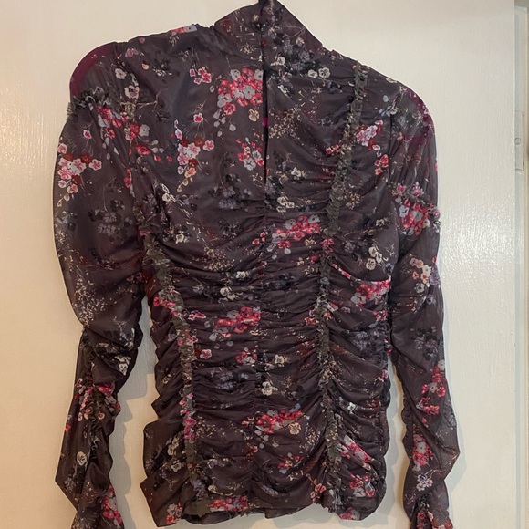 Cinq a Sept Mesh Blouse - Different print then model is wearing - Picture 4 of 7